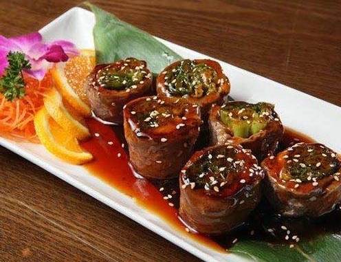 Order Beef Negimaki food online from Sakura Sushi & Thai Cuisine store, New York on bringmethat.com