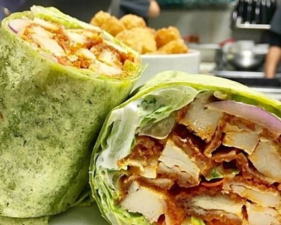 Order Crispy Buffalo Chicken Wrap food online from Kirkwood Bar & Grille store, Chicago on bringmethat.com