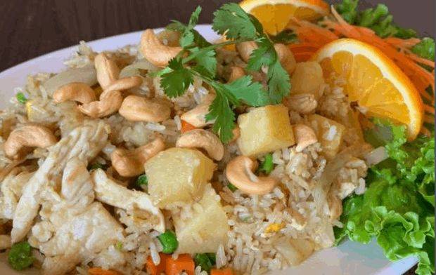 Order Pineapple Fried Rice food online from Osha Thai Cafe store, Scottsdale on bringmethat.com