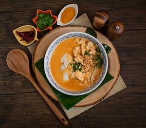 Order Curry Noodles food online from Morningside Thai Restaurant store, Houston on bringmethat.com