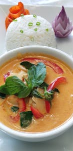 Order 14. Red Curry food online from Thai Wok-In & Go store, Dallas on bringmethat.com