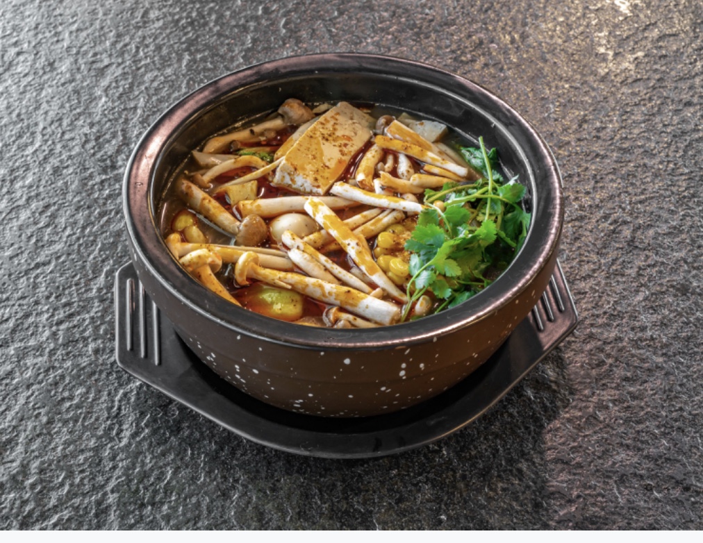 Order M-1. Fresh Vegetable Pot with Bone Broth food online from Mr Rice Restaurant store, Rowland Heights on bringmethat.com