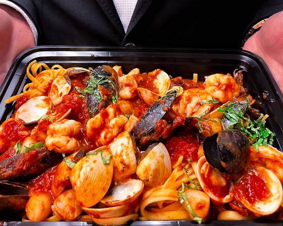 Order Seafood Linguine Pasta food online from Le Grand store, Los Angeles on bringmethat.com