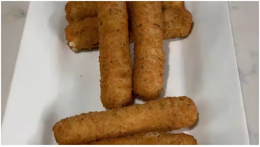 Order Mozzarella Sticks food online from Wings & Things store, Monterey on bringmethat.com