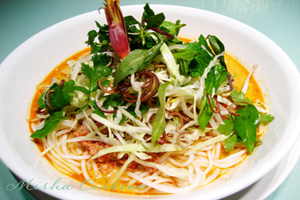 Order 28. Khao Poon Katee food online from Sticky Rice Restaurant store, Modesto on bringmethat.com