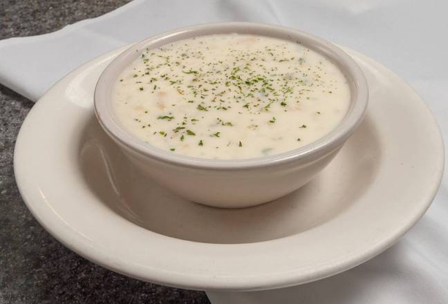 Order N.E. Clam Chowder food online from Mr. G store, New London on bringmethat.com