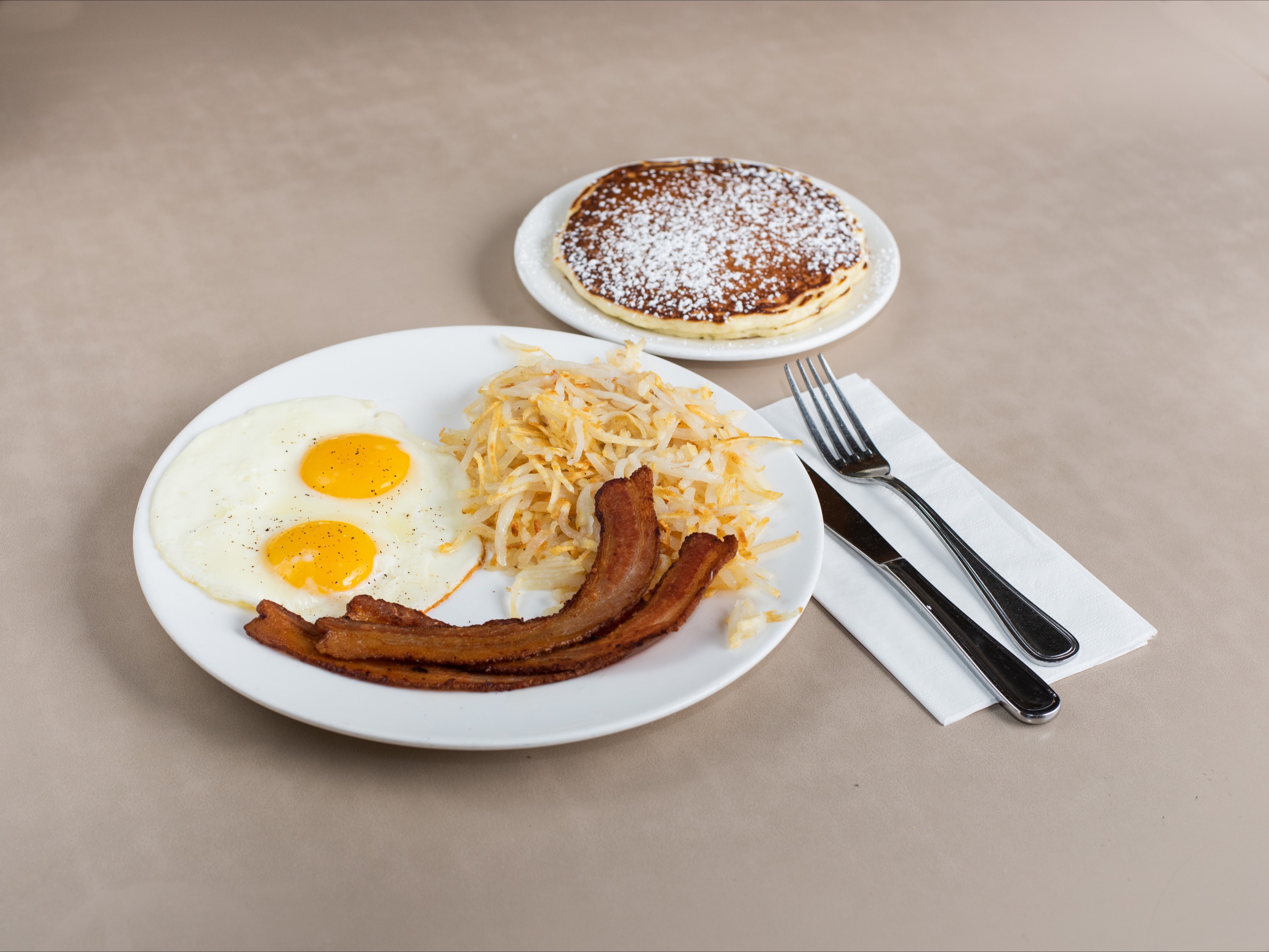 Order Classic Breakfast food online from Elly's store, Chicago on bringmethat.com