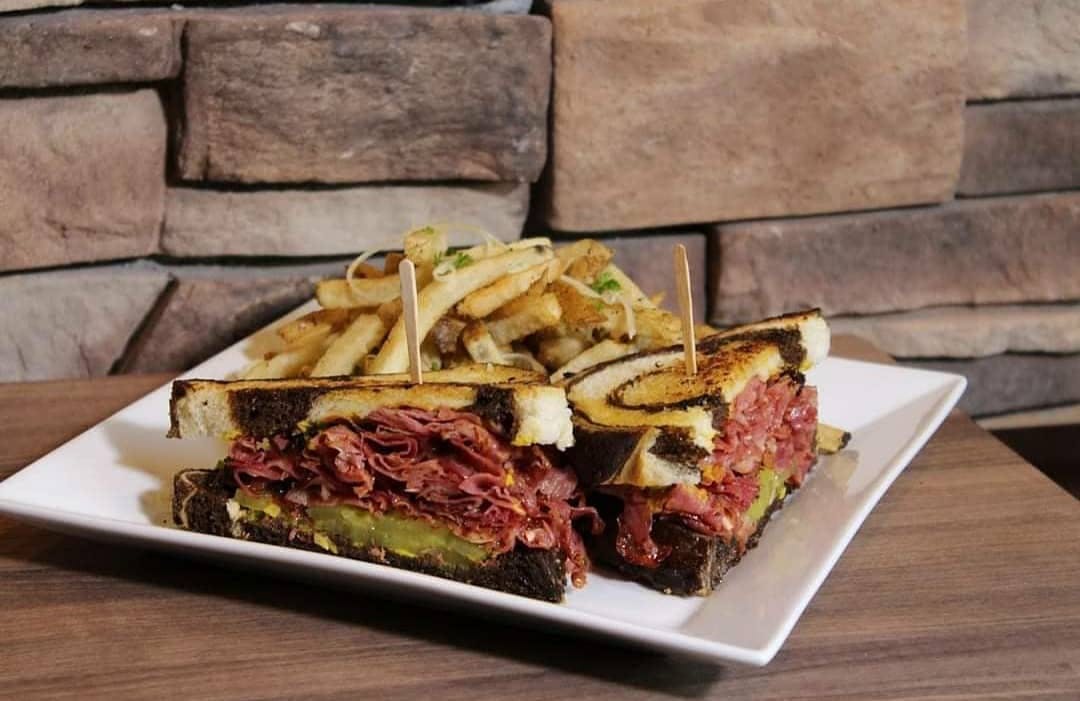 Order Pastrami Sandwich - Sandwich food online from Craftsman Wood Fired Pizza store, Placentia on bringmethat.com