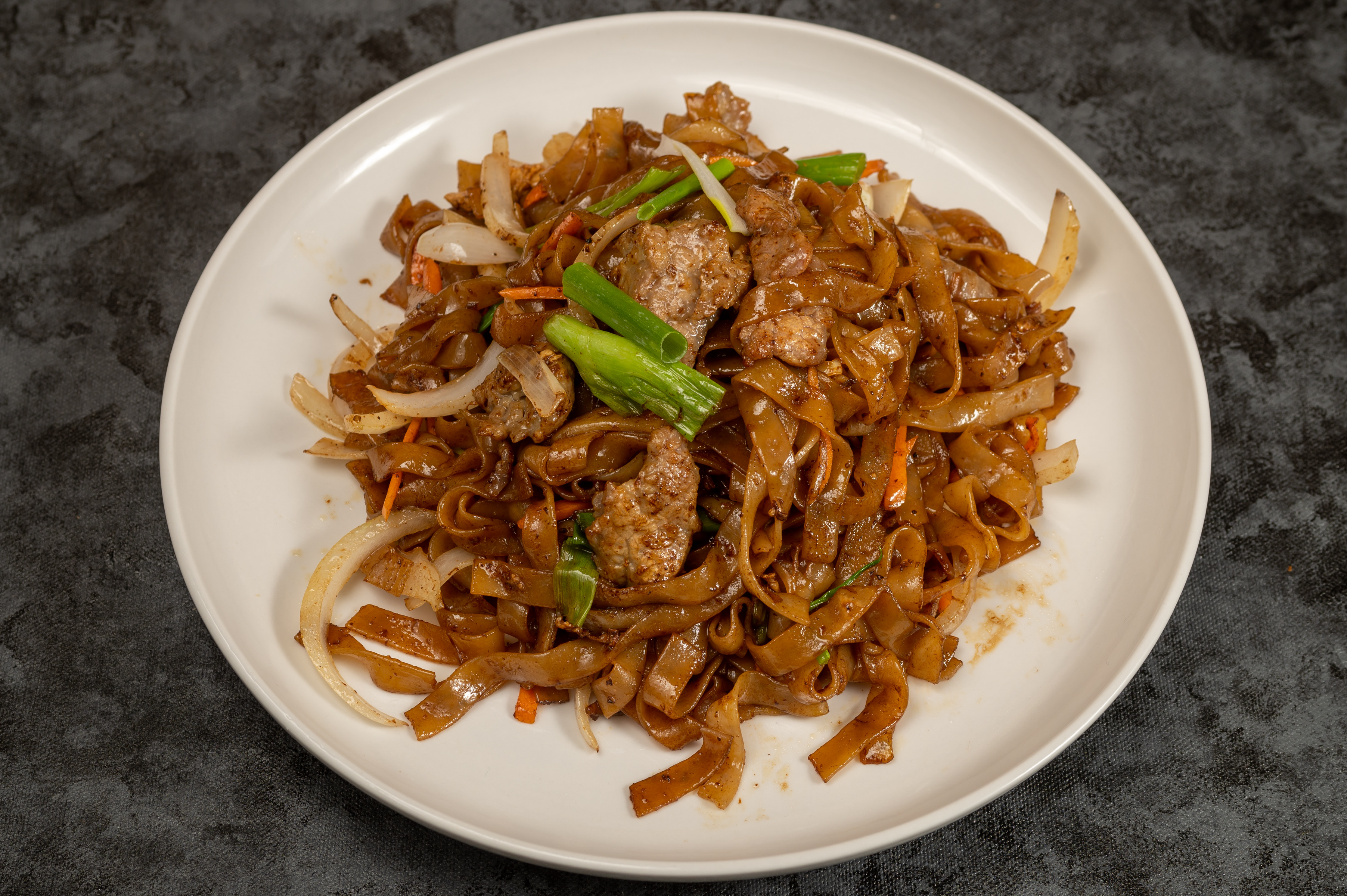 Order Beef Chow Fun 干炒牛河 food online from Yen Ching Group Inc store, Naperville on bringmethat.com