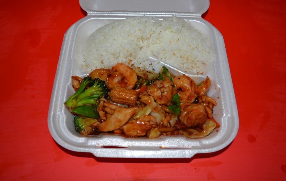Order L10. Hunan Chicken and Shrimp Lunch food online from Canton Express store, Plano on bringmethat.com