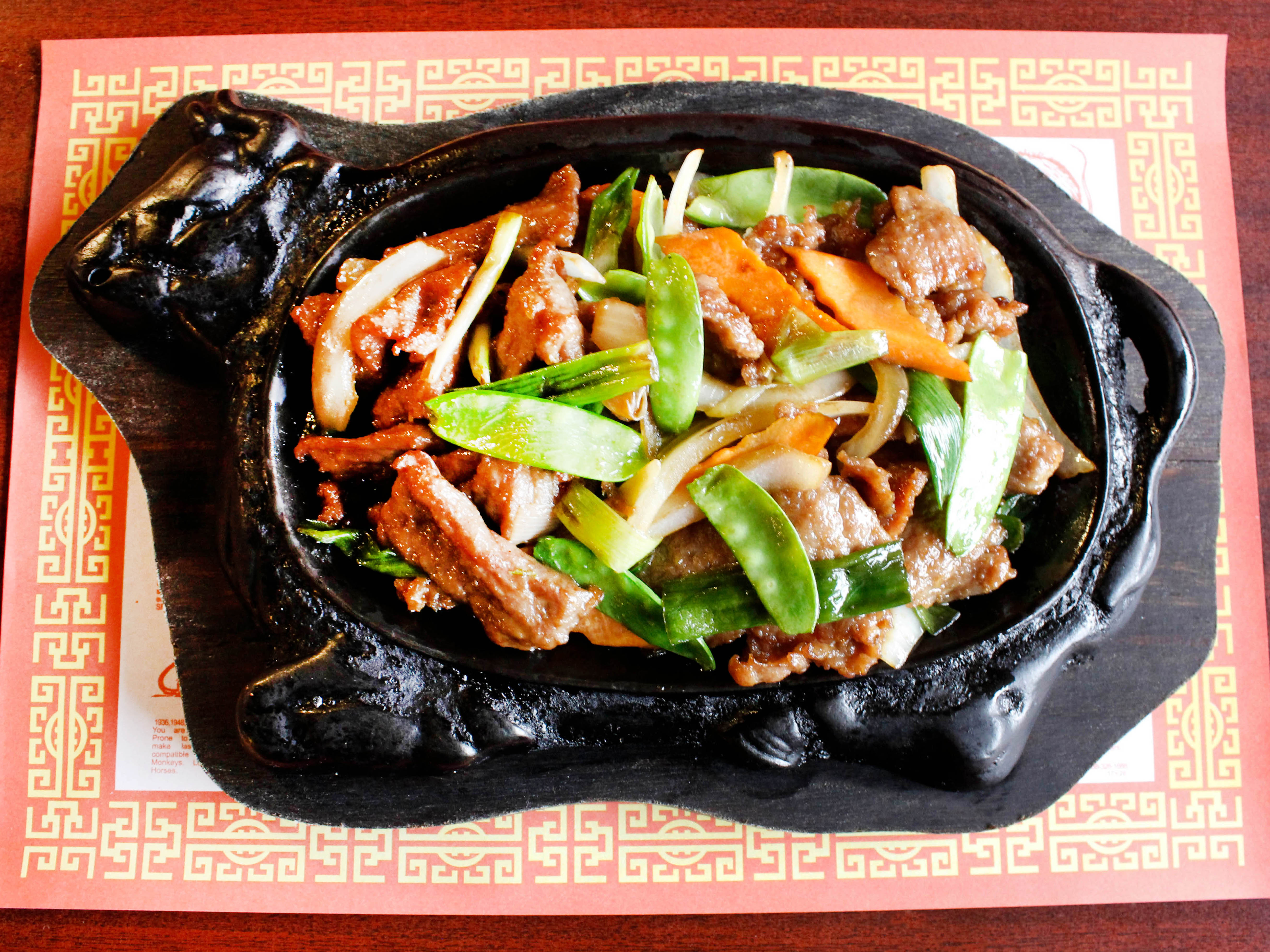 Order 31. Hot Plate Beef food online from China House store, Coralville on bringmethat.com