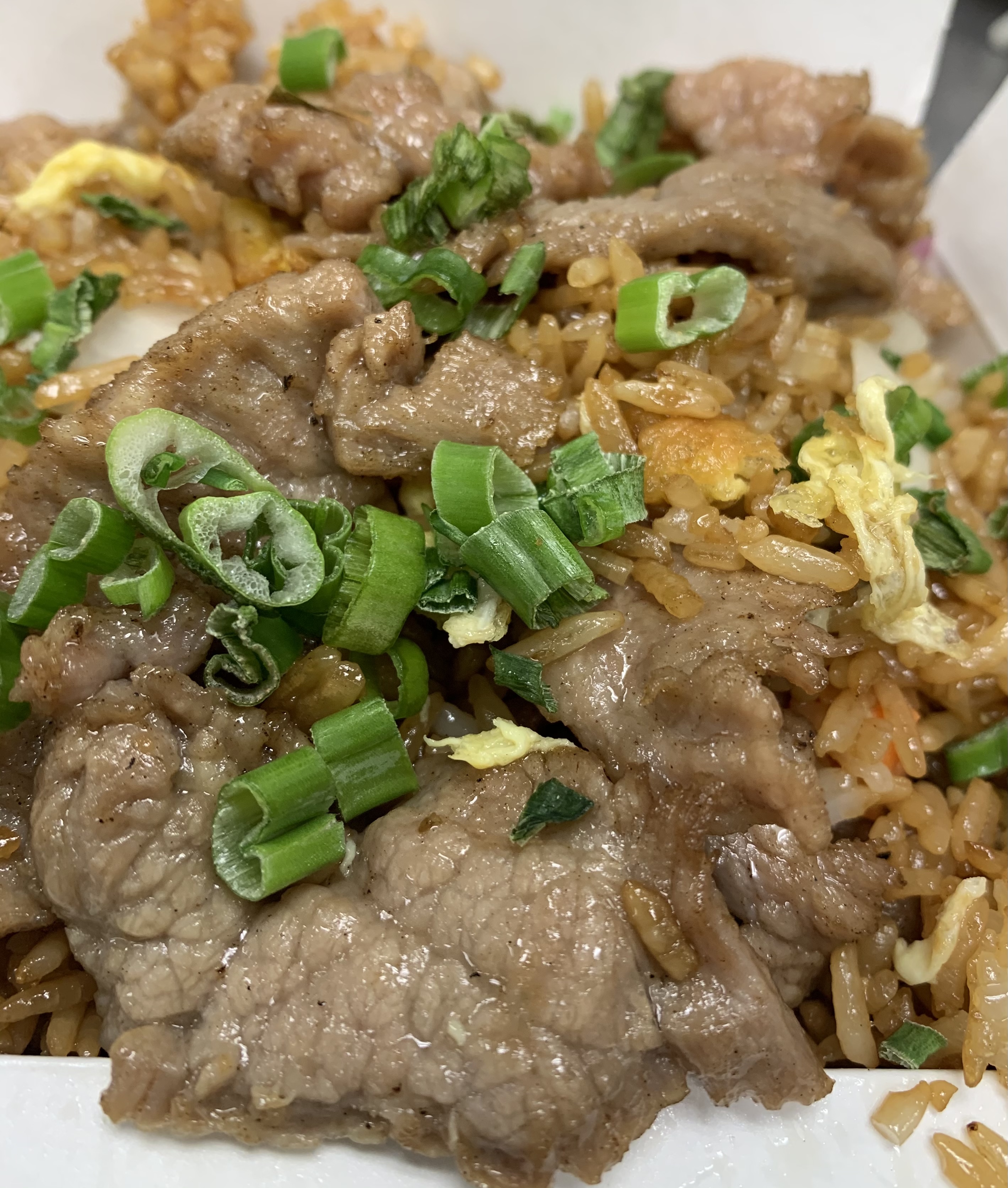 Order Beef Fried Rice 牛肉炒饭 food online from ShangWei Szechuan store, Bethlehem on bringmethat.com
