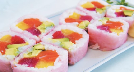 Order 115. Hawaiian Roll  food online from Maguro Sushi House store, Rochelle Park on bringmethat.com