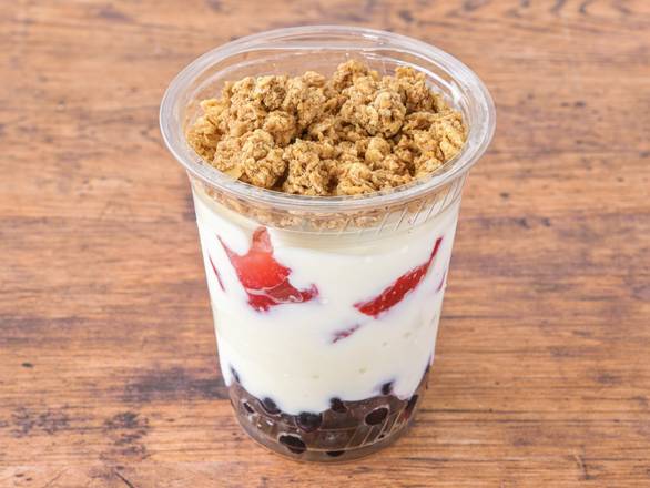 Order Yogurt Parfait with Granola and Berries food online from Manhatten Bagel store, Sayreville on bringmethat.com