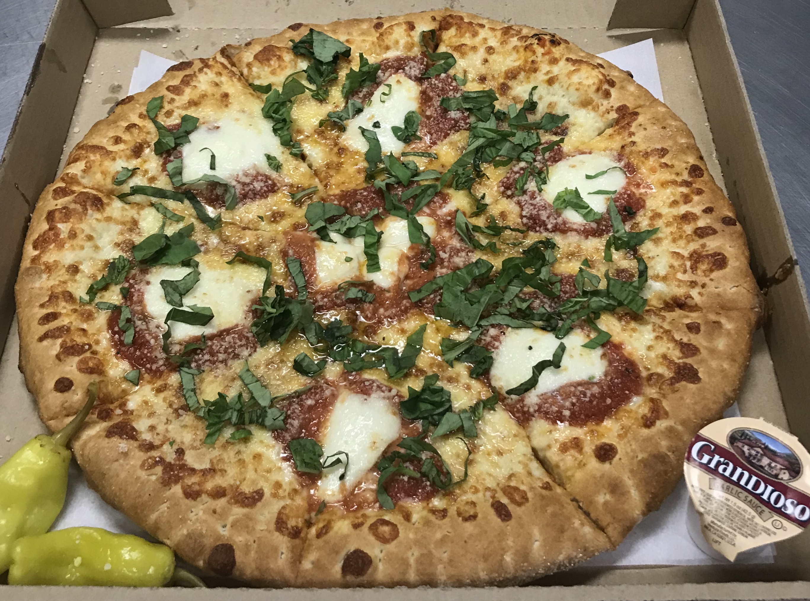 Order White Margherita Pizza food online from Le Vera Pizza store, Nashville on bringmethat.com
