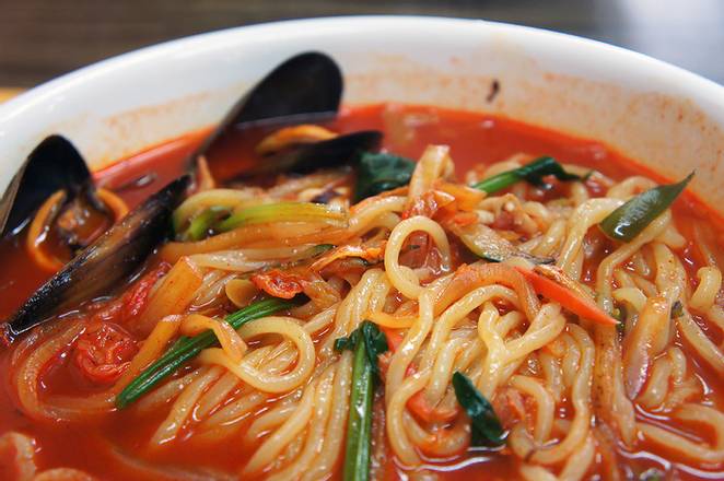 Order Jjamppong  (Spicy seafood noodle with veggie) food online from Koreana Restaurant store, Beaverton on bringmethat.com