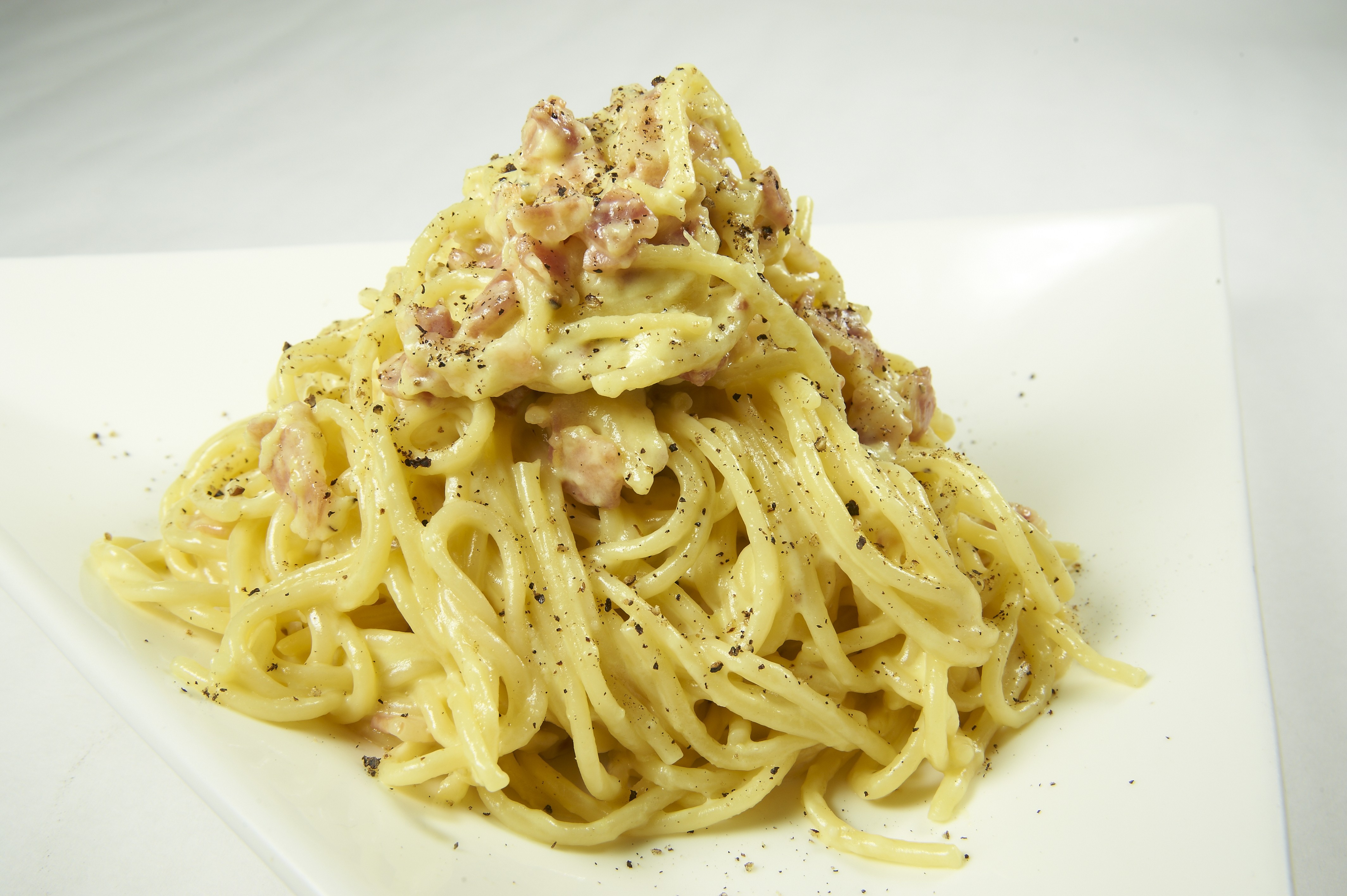 Order Spaghetti alla Carbonara food online from Trattoria Pasta DArte store, Chicago on bringmethat.com