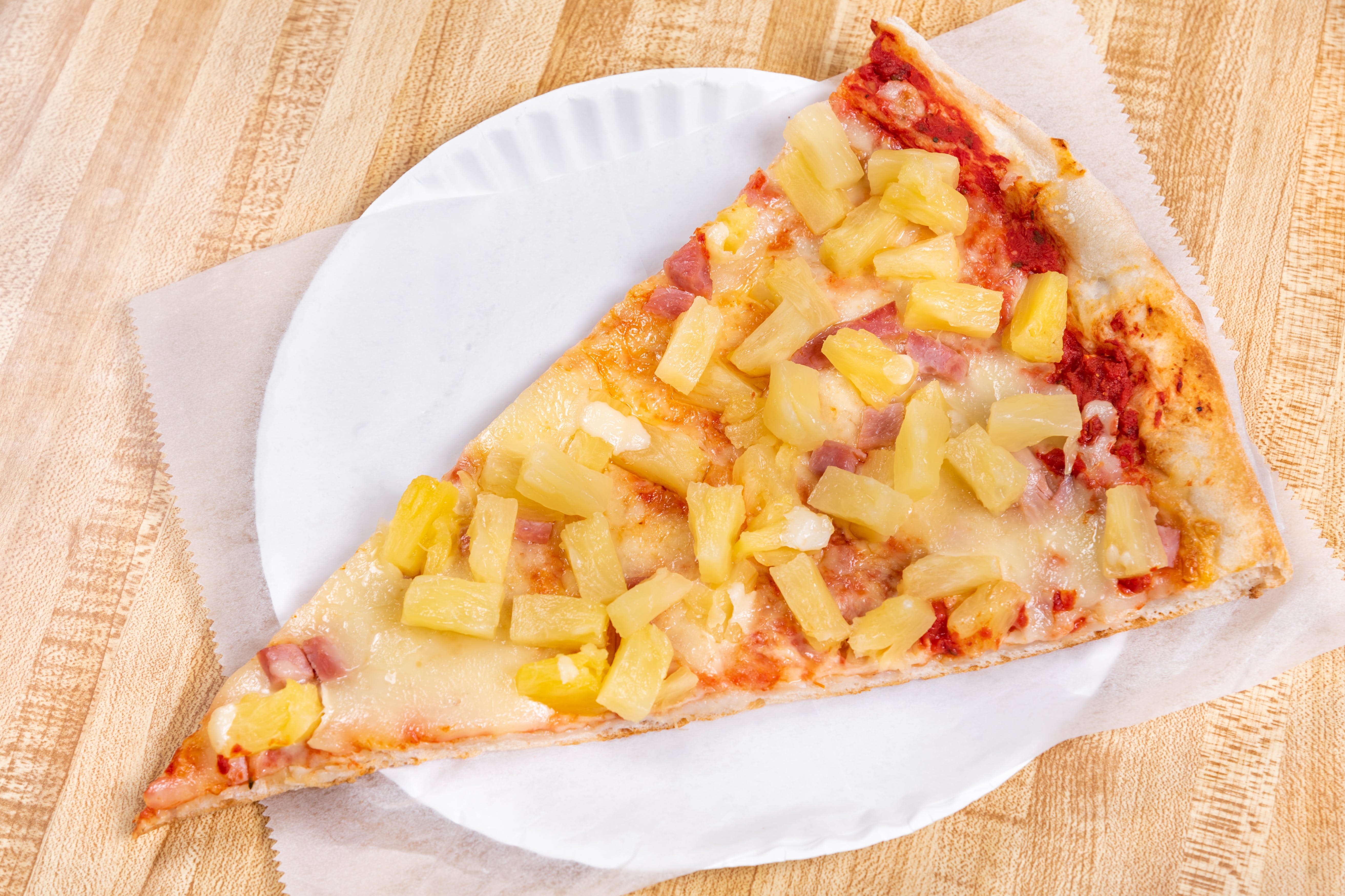 Order Hawaiian Pizza - Small 12'' food online from Steinway pizza store, Astoria on bringmethat.com
