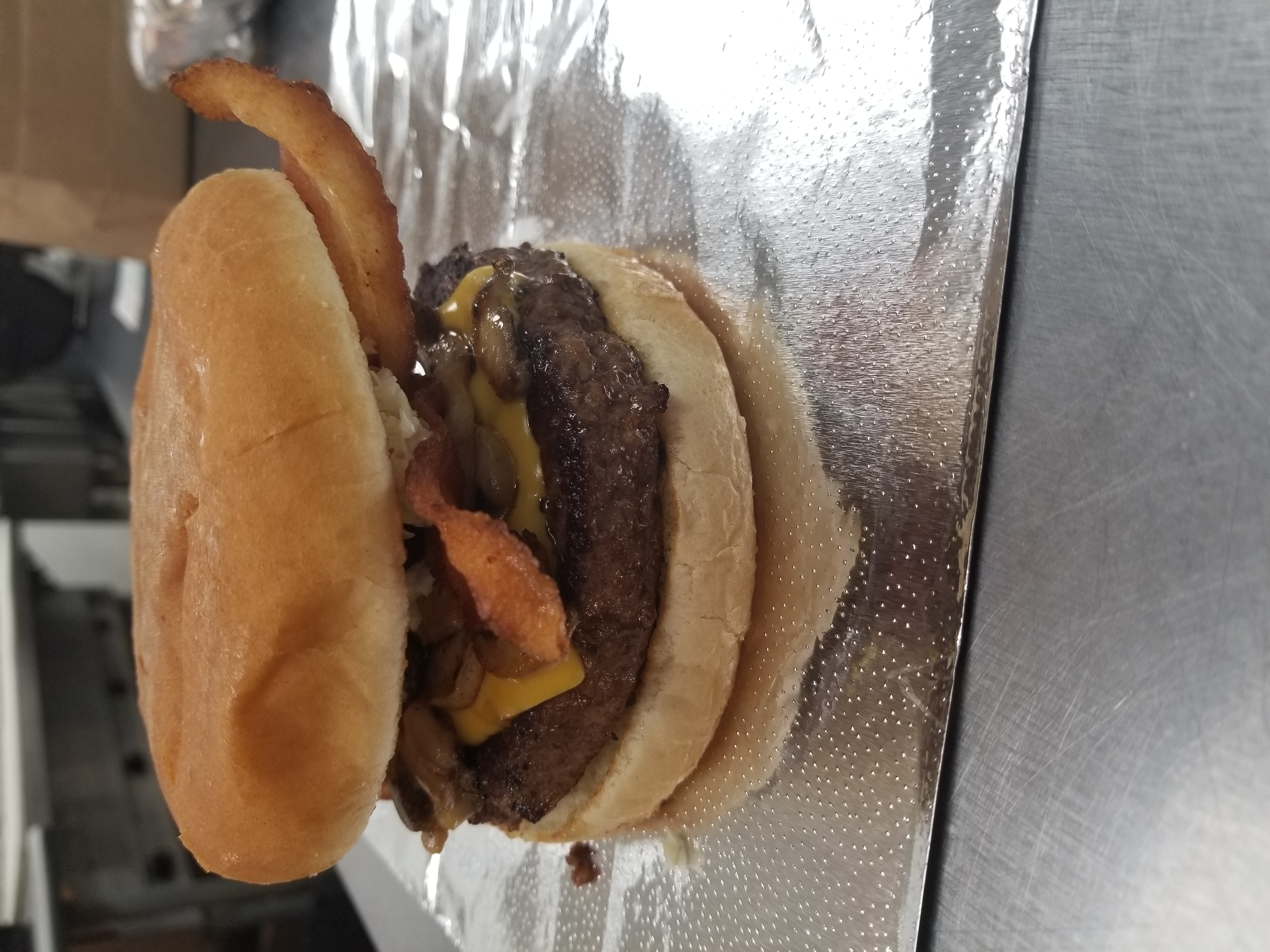 Order Bacon Cheeseburger food online from Grill 46 store, Durham on bringmethat.com