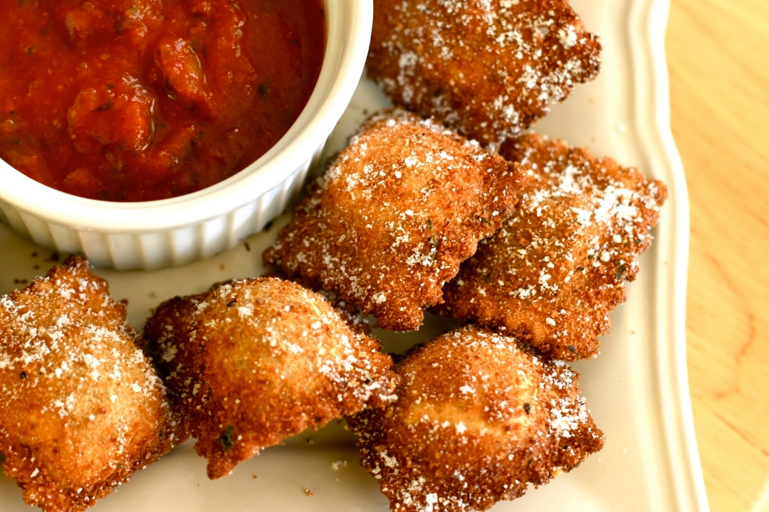 Order Toasted Short Rib Ravioli food online from Captain’s Curbside Seafood store, Trappe on bringmethat.com