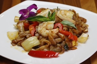 Order Drunken Noodles food online from Thai Gulf store, San Diego on bringmethat.com