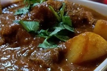 Order Vindaloo food online from The Royal Indian Cuisine store, Philadelphia on bringmethat.com