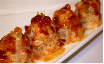 Order Volcano Roll food online from Yomama Sushi store, Camarillo on bringmethat.com