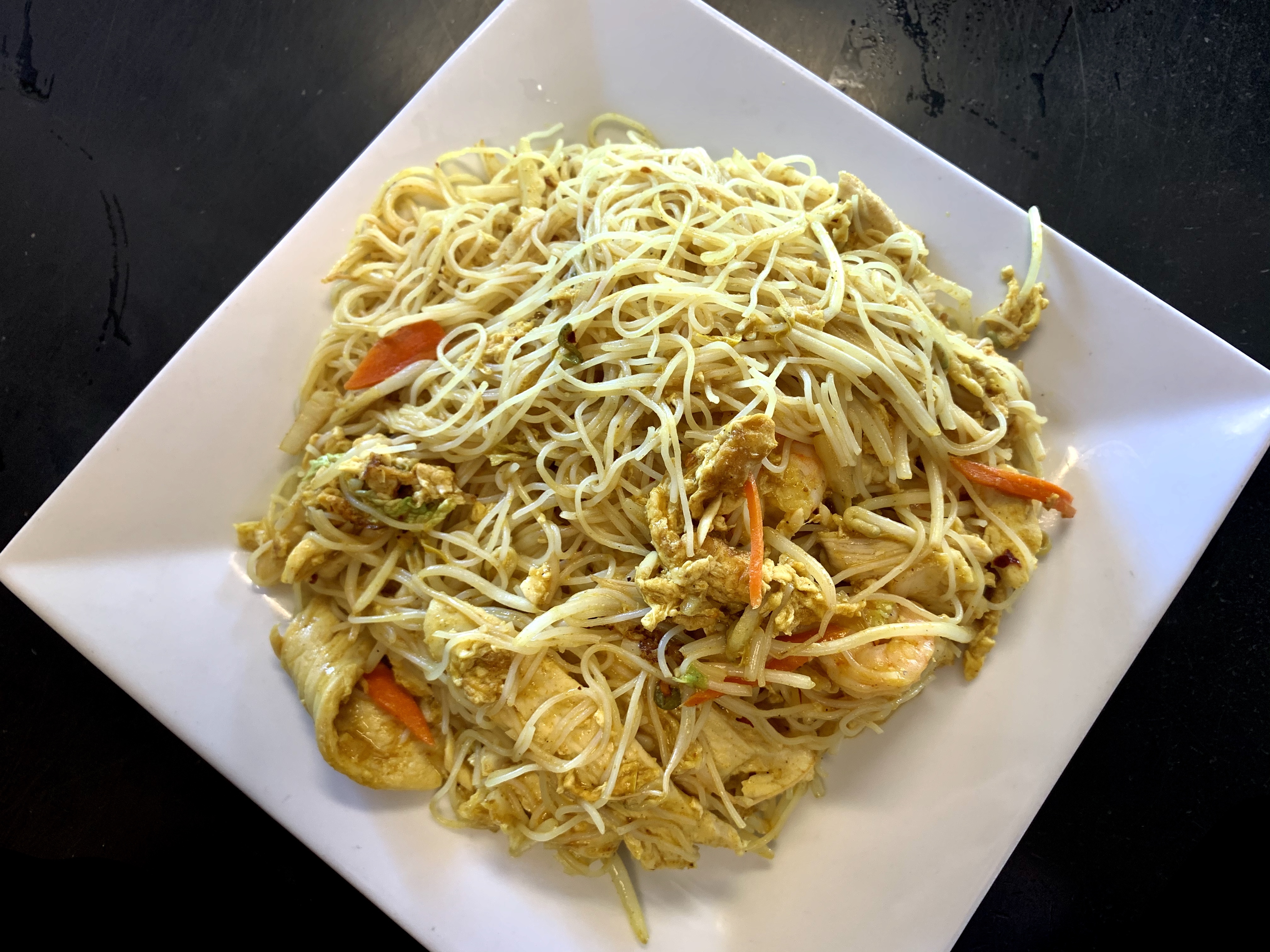 Order 40. Singapore Rice Noodle food online from Pho Asian Noodle House & Grill store, Columbus on bringmethat.com