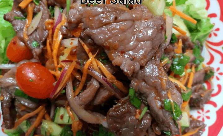 Order Beef Salad food online from Praya Thai Dining store, Las Vegas on bringmethat.com