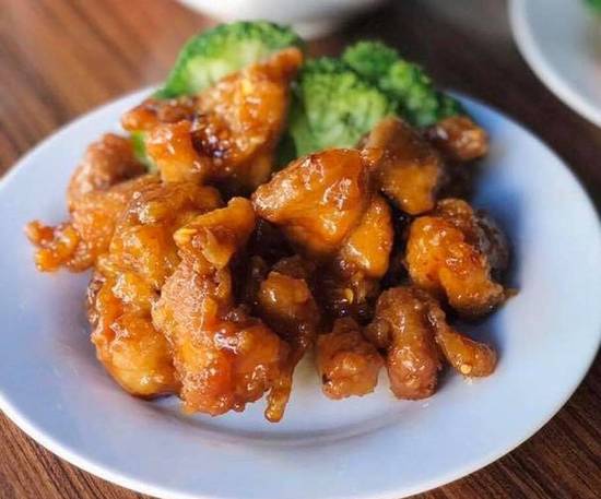 Order General Chicken (Spicy) food online from House Of Lu store, Marietta on bringmethat.com