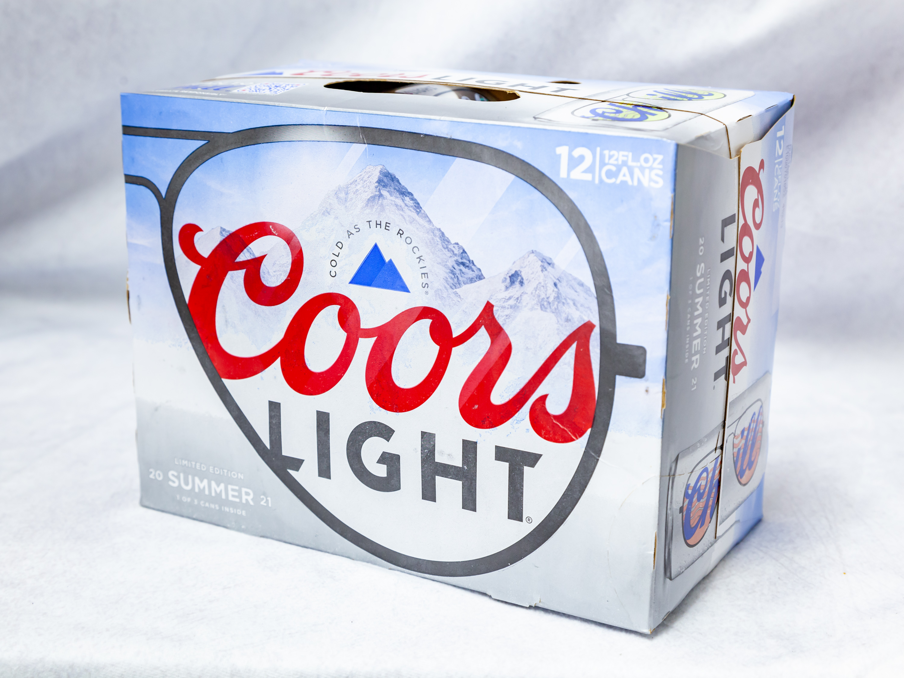 Order 6 Pack Coors Light Can food online from Gallaghers Drive-In Liquor store, Oakland on bringmethat.com