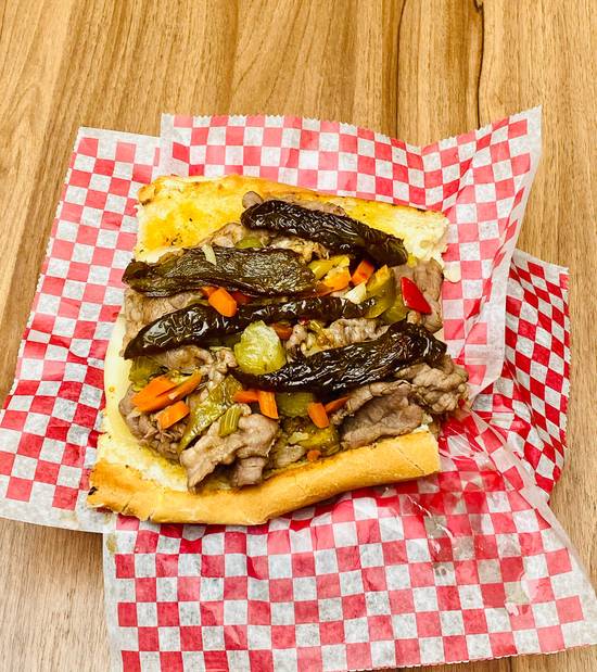 Order Italian Beef food online from Michael's Grill and Salad Bar store, Highland Park on bringmethat.com