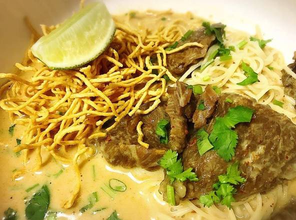 Order Kaow Soi Noodles food online from Thrive Kitchen store, Atlanta on bringmethat.com