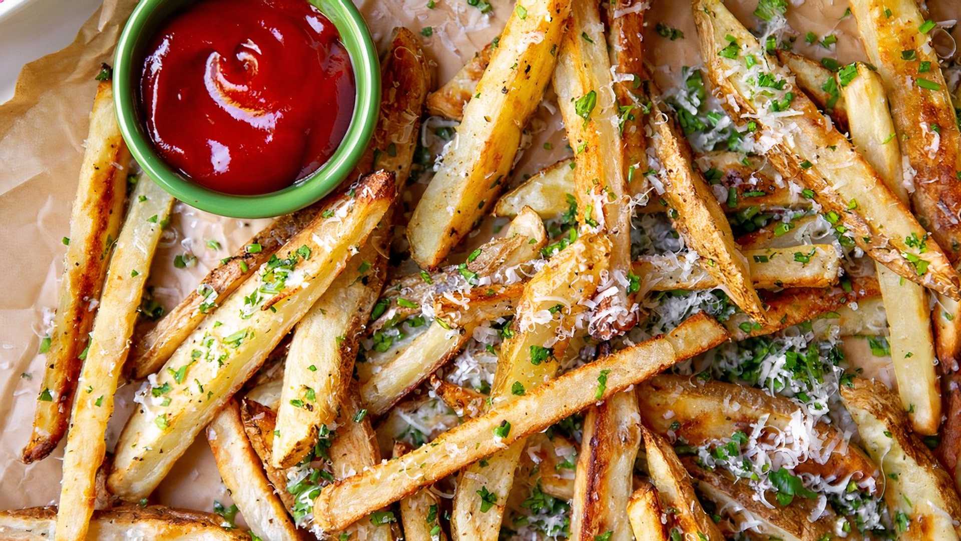 Order Lebanese Fries food online from Tarboosh Eatery store, Cleveland on bringmethat.com