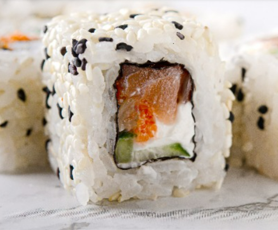 Order Tuna Roll food online from Wave Sushi store, Magnolia on bringmethat.com
