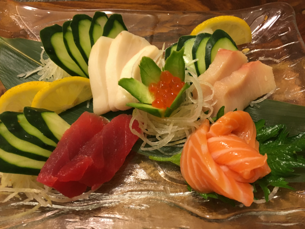 Order 10 Pieces Sashimi Combination food online from Akiko Sushi Bar store, San Francisco on bringmethat.com