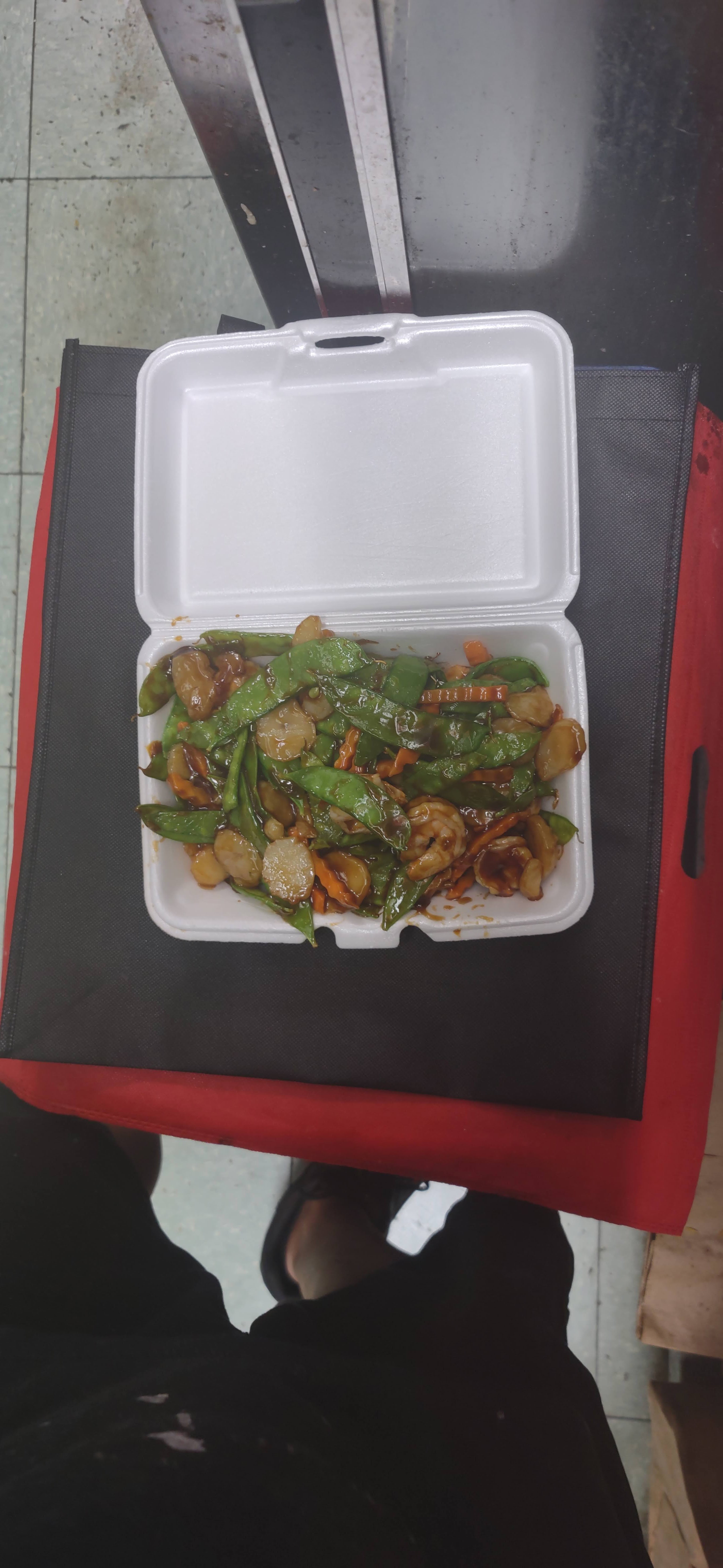 Order 107. Jumbo Shrimp with Snow Peas  food online from China Wok store, Lima on bringmethat.com