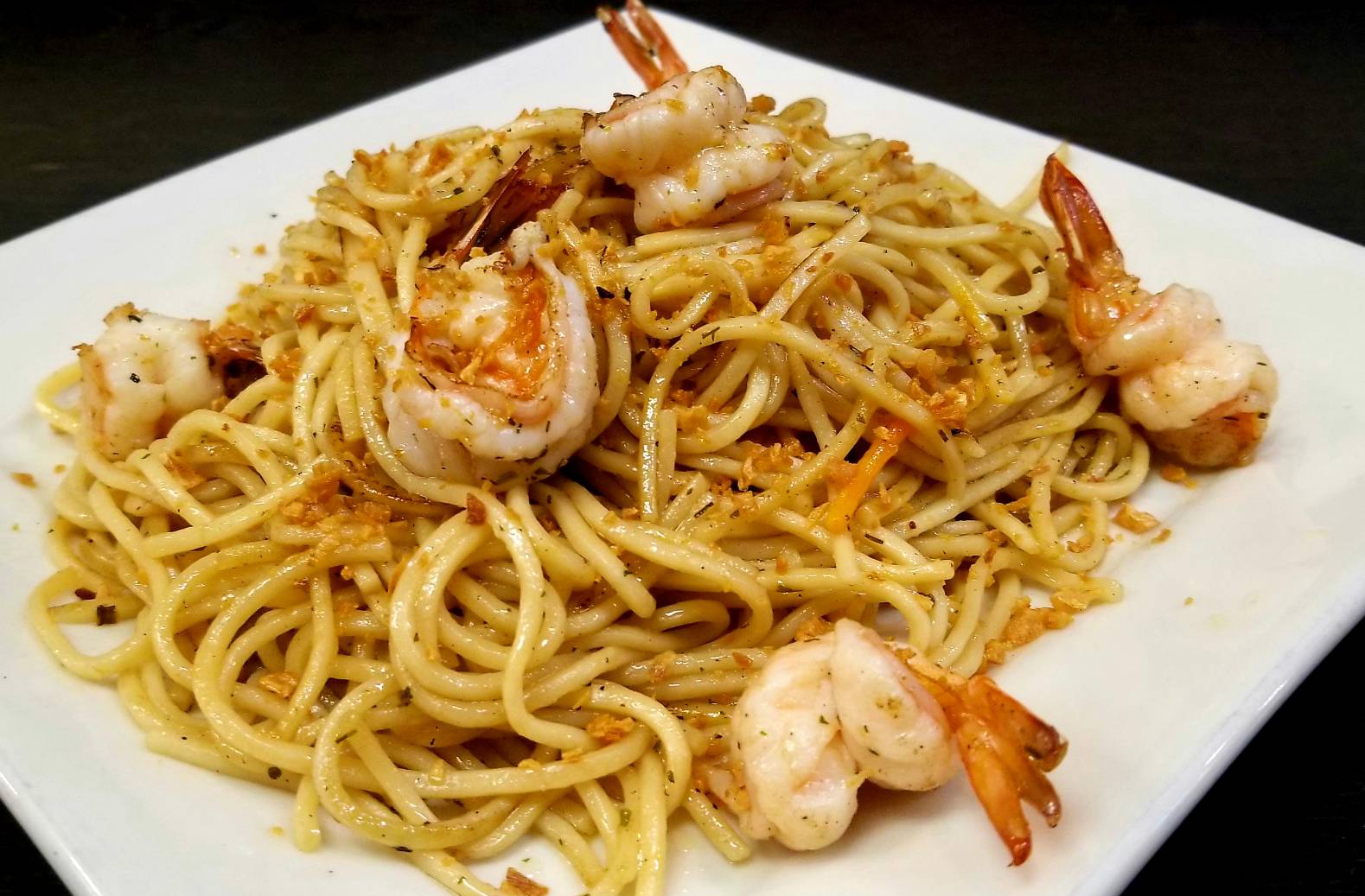 Order 67. Garlic Noodles Shrimps food online from Sizzling Wok store, Long Beach on bringmethat.com