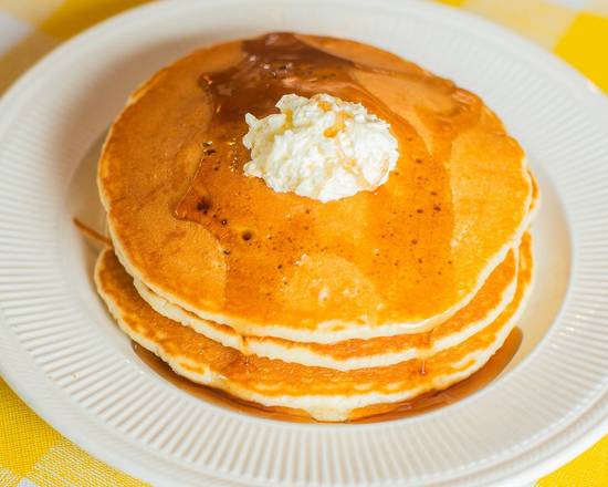 Order Pancakes (3 pieces) food online from Breakfast Town store, Pasadena on bringmethat.com