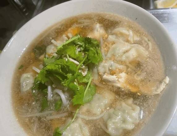Order Wonton + Egg Noodle Soup with Chicken food online from Djan's store, Seattle on bringmethat.com
