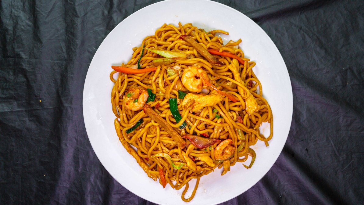 Order 7. House Special Lo Mein food online from Great Wall store, Gilbertsville on bringmethat.com