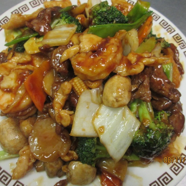Order C5. Triple Delight Chef's Recommendation food online from Peking Express store, Alexandria on bringmethat.com