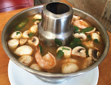 Order 13. Tom Yum Soup (Large) food online from Thai Rama Restaurant store, Torrance on bringmethat.com