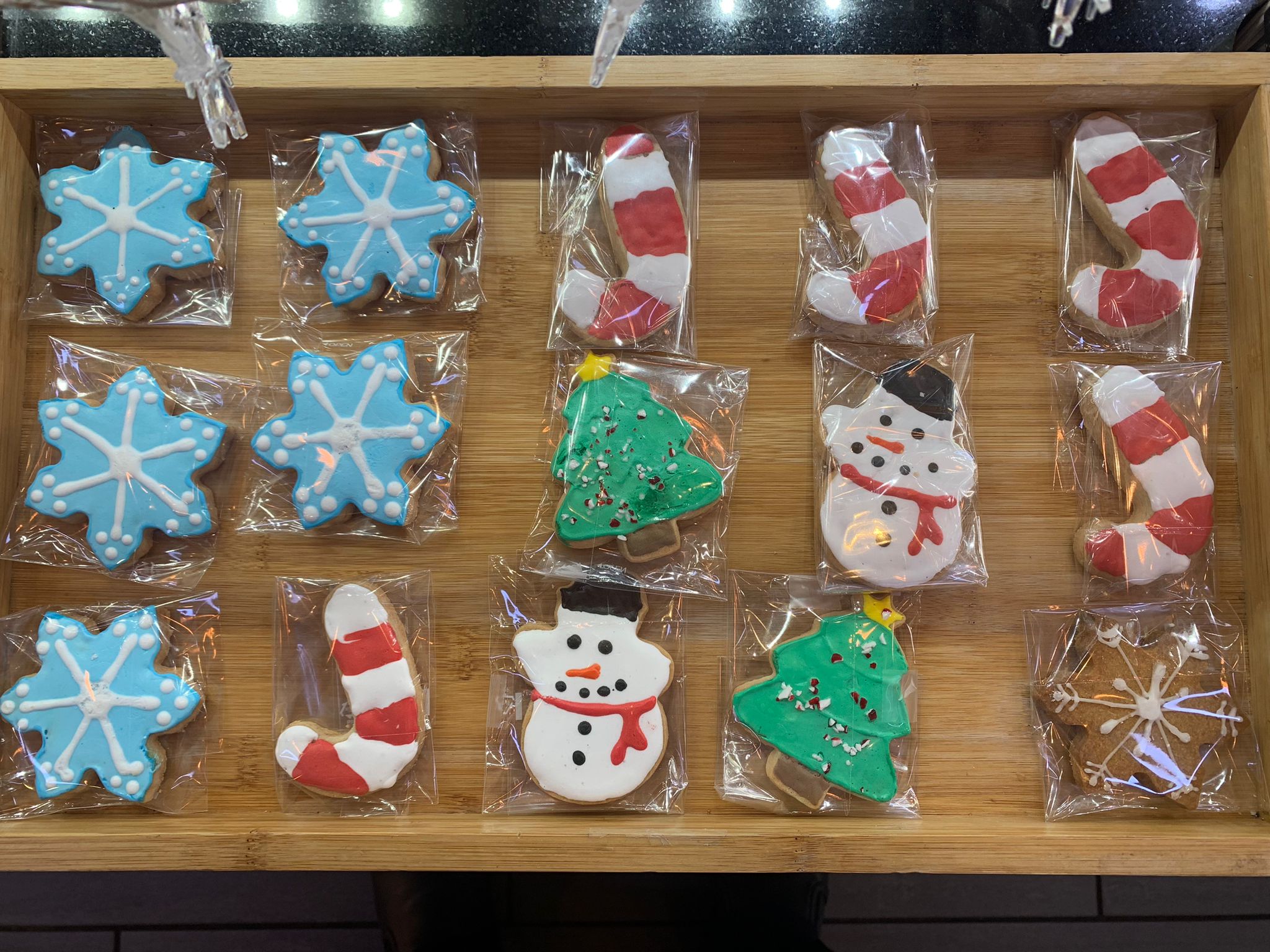 Order Christmas cookies food online from Caffe Bene store, Jackson Heights on bringmethat.com