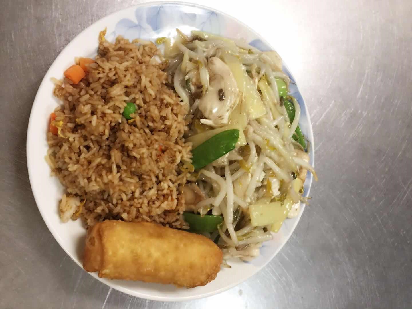 Order CS15. Chicken Chop Suey 鸡杂碎 food online from Pearl River store, Belleville on bringmethat.com