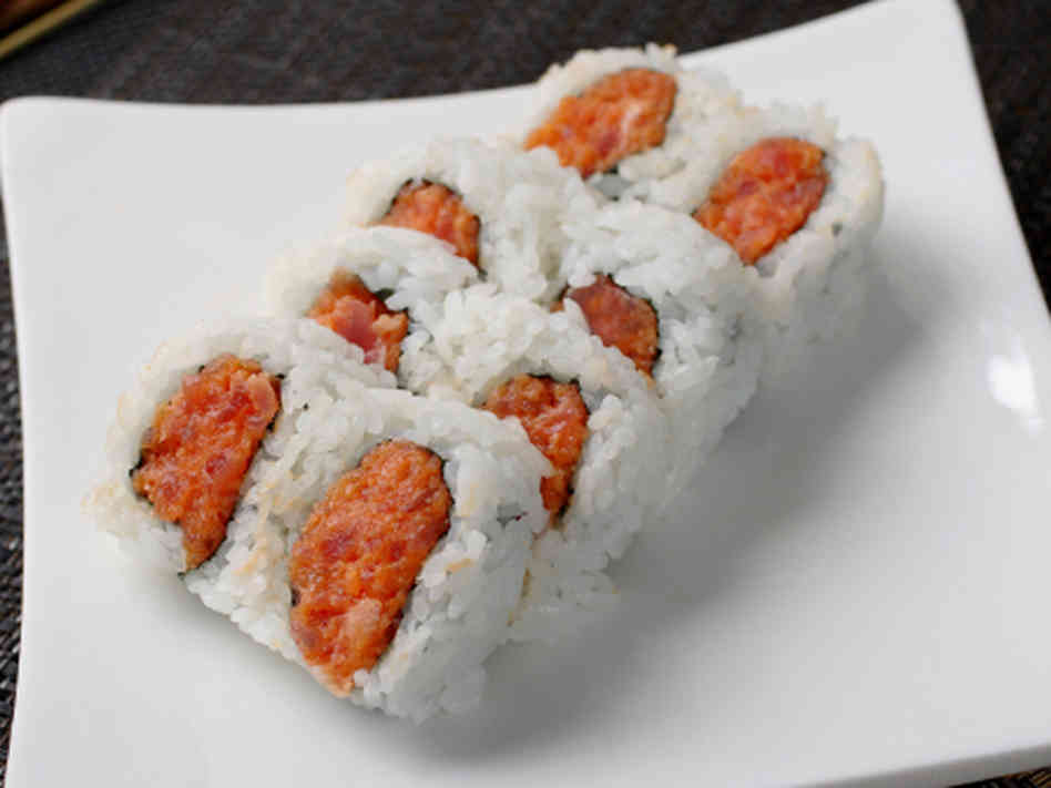 Order Spicy Tuna Roll food online from Tokyo Bowl Express store, Denver on bringmethat.com