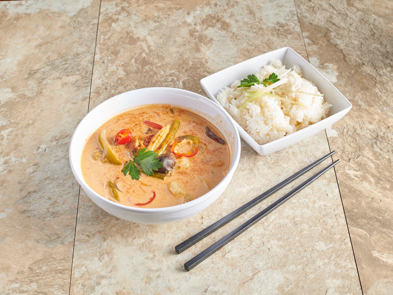 Order C4. Massaman Curry food online from Mai Thai Thai Kitchen store, Brooklyn on bringmethat.com