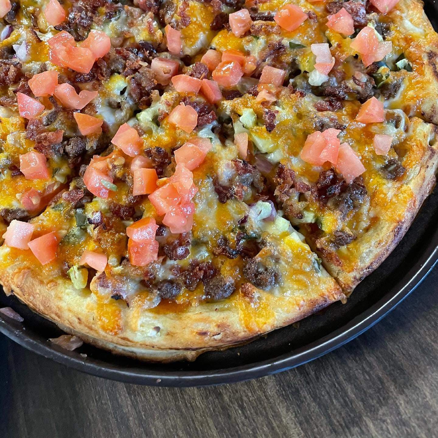 Order Bacon Cheeseburger Pizza - 10'' food online from Billy Jack Pizza Pub store, Kearney on bringmethat.com