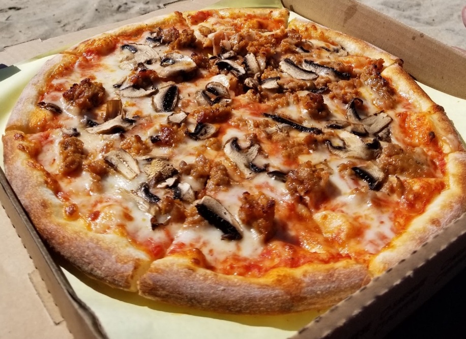 Order Pizza Salsicce food online from Cucina Alessa store, Huntington Beach on bringmethat.com