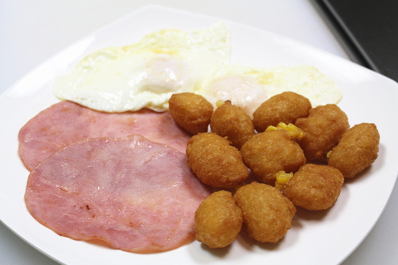 Order G. 2 Eggs, Ham and Corn Nuugets food online from Sunshine Ice store, Weehawken on bringmethat.com